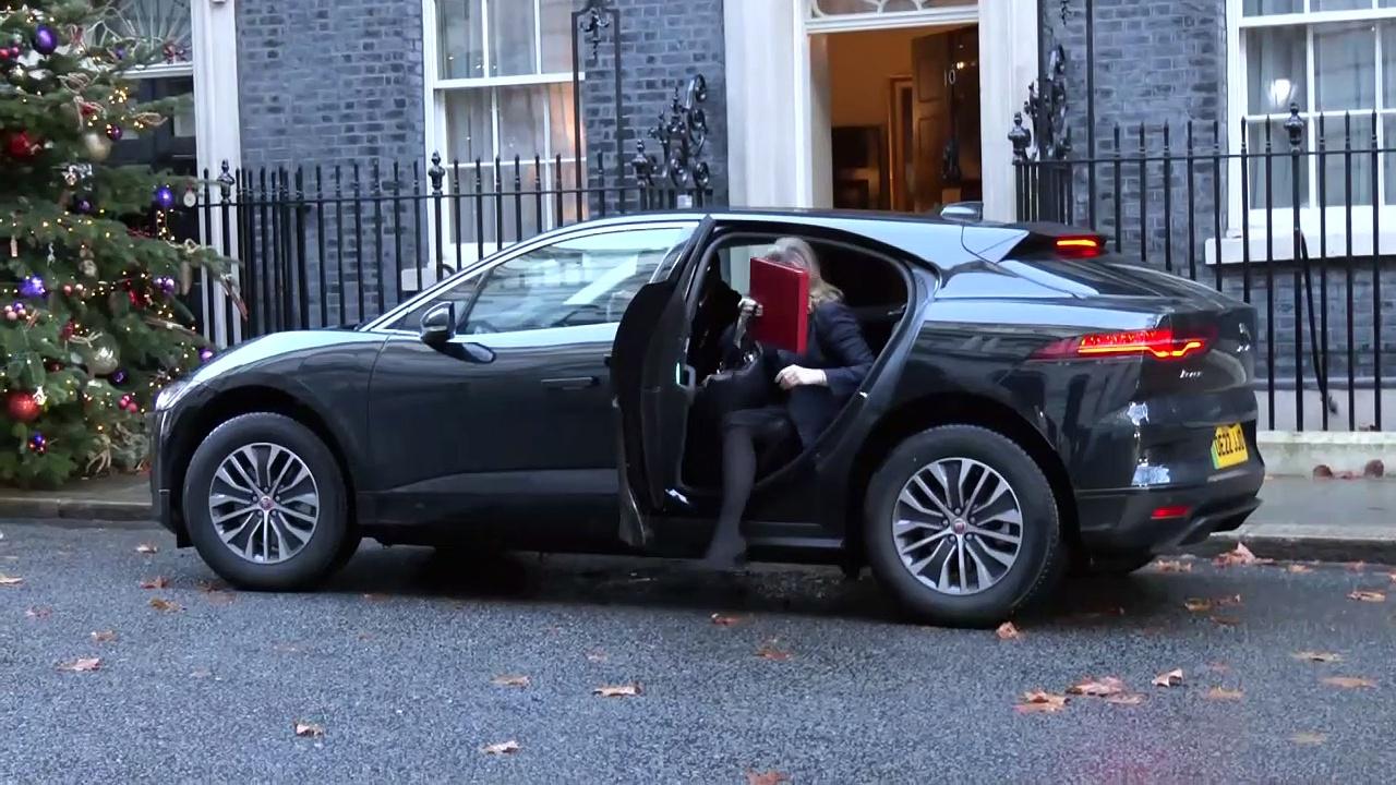 Ministers arrive for last Cabinet meeting before Christmas