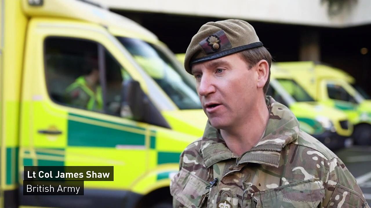 Soldiers receive ambulance training ahead of strike