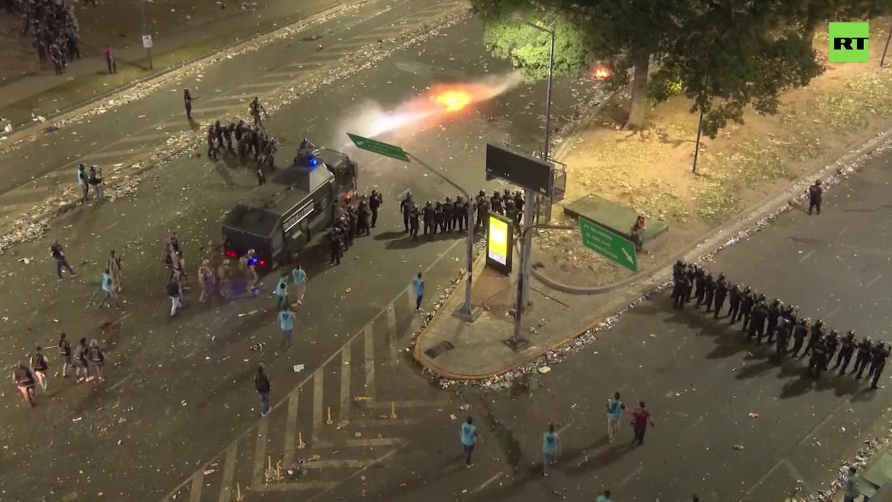 Bottles, bullets & arrests: World Cup victory celebrations turn violent in Argentina