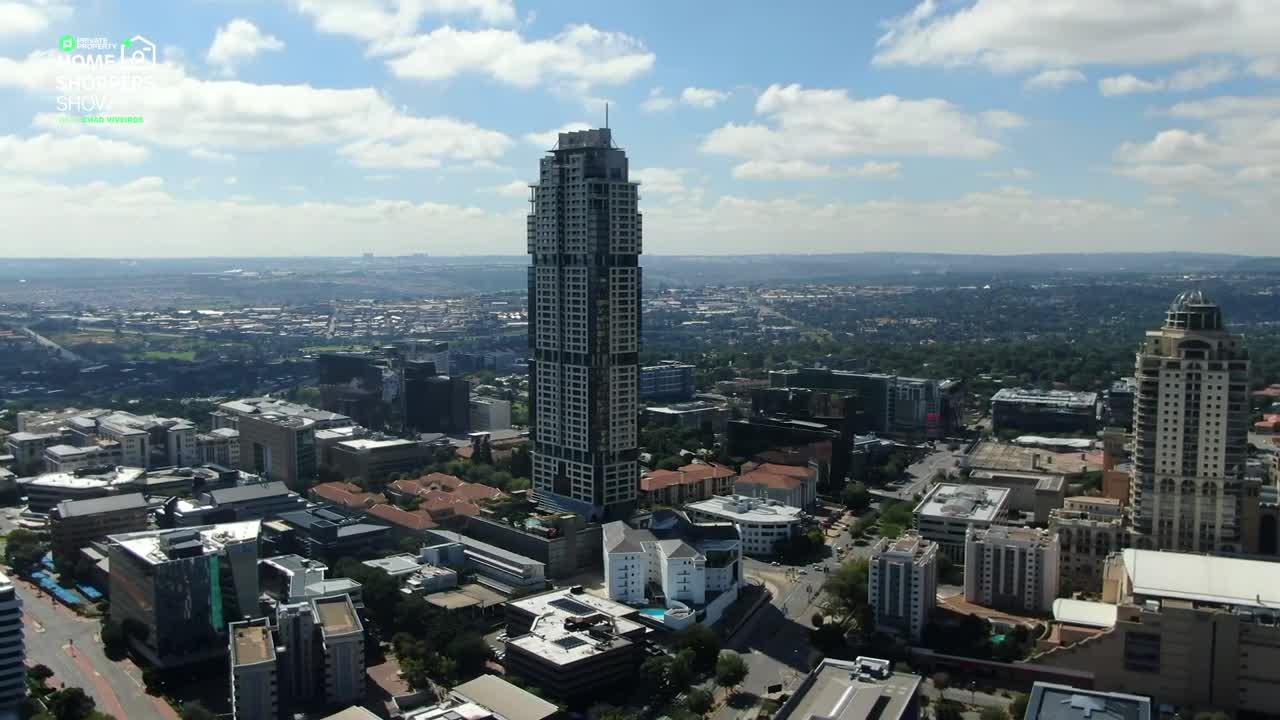 Kim Kardashian In South African Millionaire's Penthouse I R 35,000,000