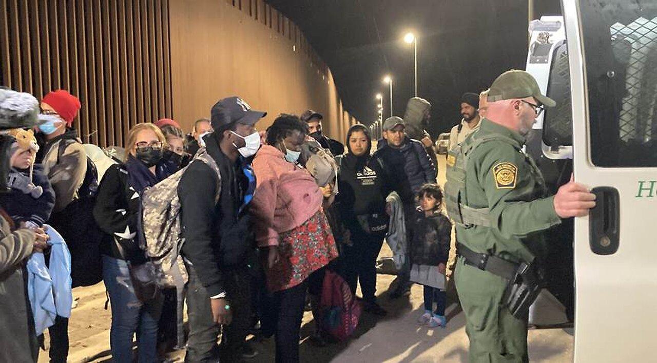 Texas Governor Abbott's Gift to Kamala on Christmas Eve: A Busload of Illegal Aliens