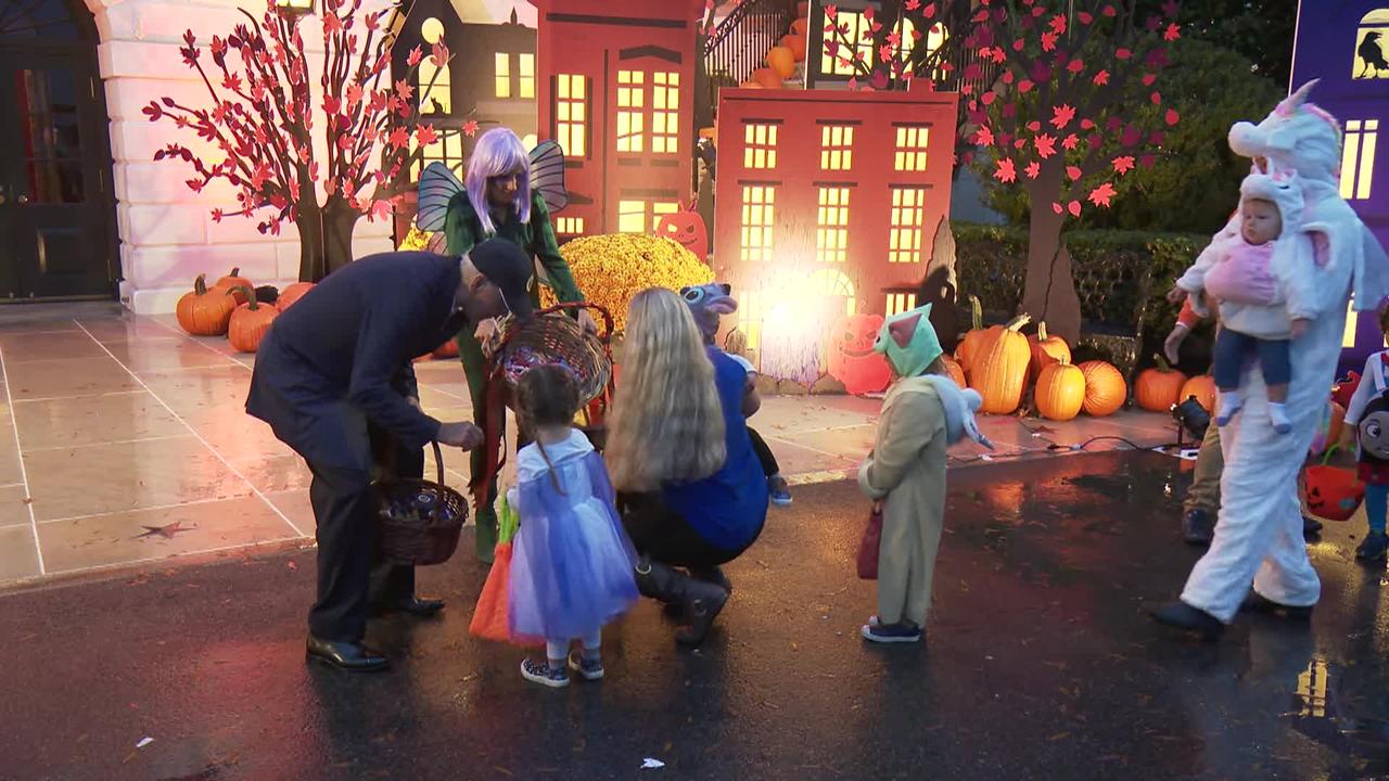 0039. President Biden and The First Lady Host Halloween at the White House
