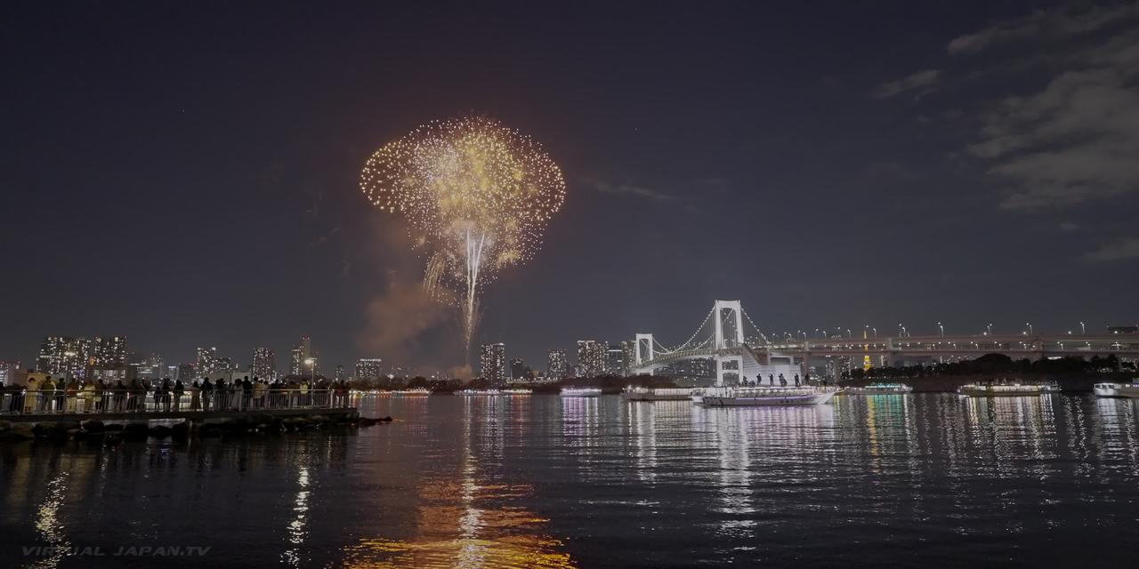 Tokyo Bay Fireworks - End of 2022