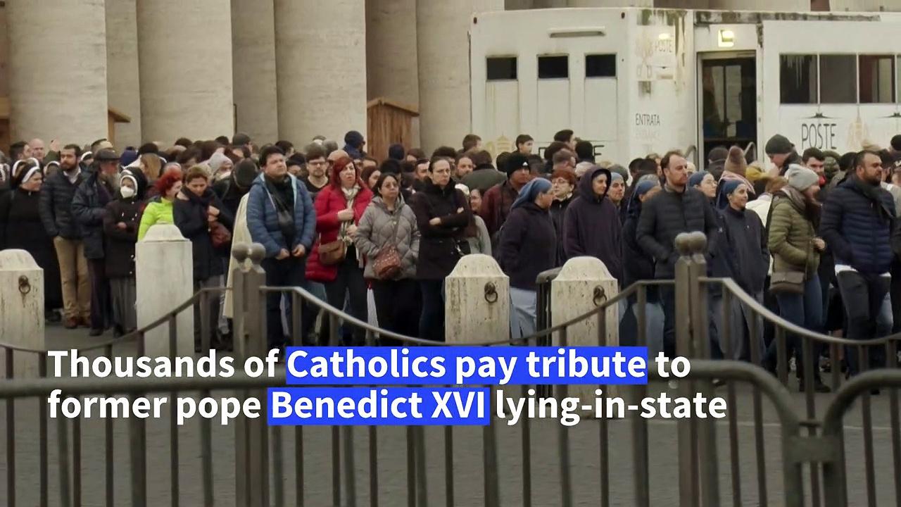 Mourners pay tribute to former pope Benedict XVI