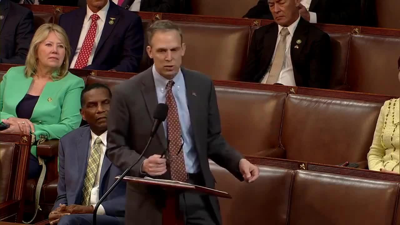 Freedom Caucus Chairman Scott Perry nominates Rep Byron Donalds for House Speaker