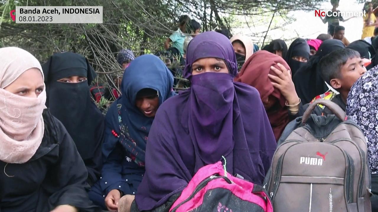 Rohingya refugees arriving in Aceh