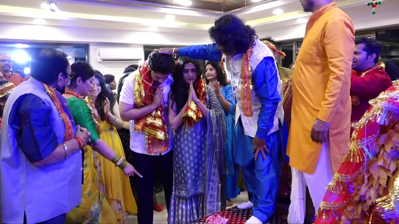 Karan Kundrra-Tejaswwi Prakash attend 'mata ki chowki' together, fans react
