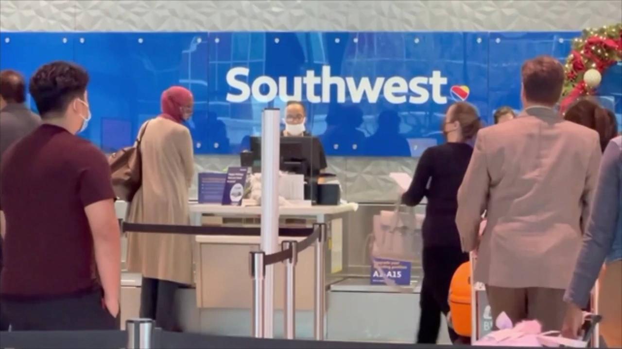 Canceled Holiday Flights Will Cost Southwest Airlines Over $800 Million