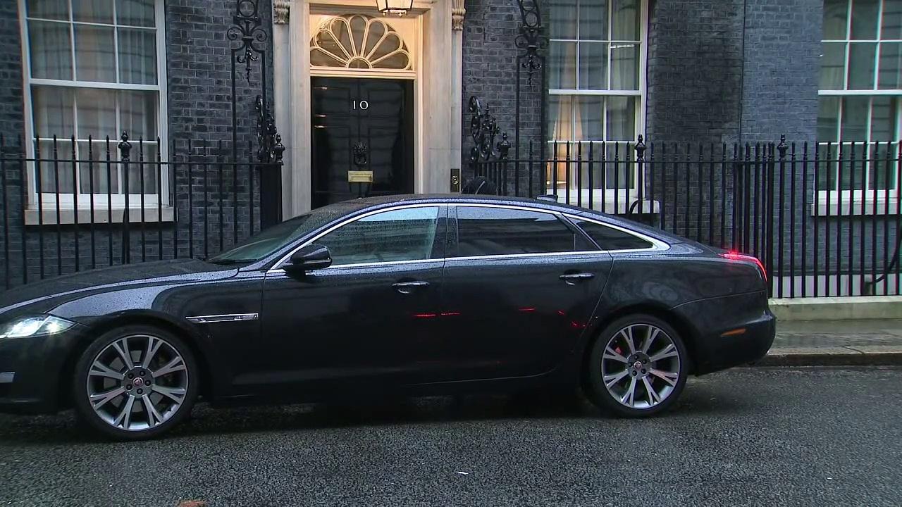 Senior ministers arrive at No. 10 ahead of Cabinet meeting