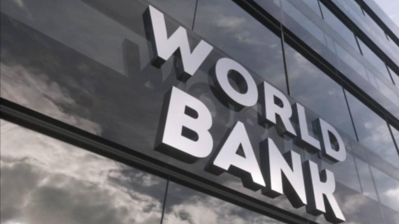 World Bank Warns Global Economy Teetering Towards Recession