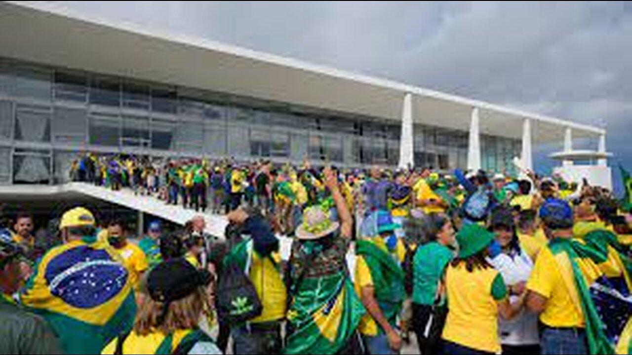 Brazil: Jair Bolsonaro Supporters Storm Capital, Destroy Supreme Court & Congress