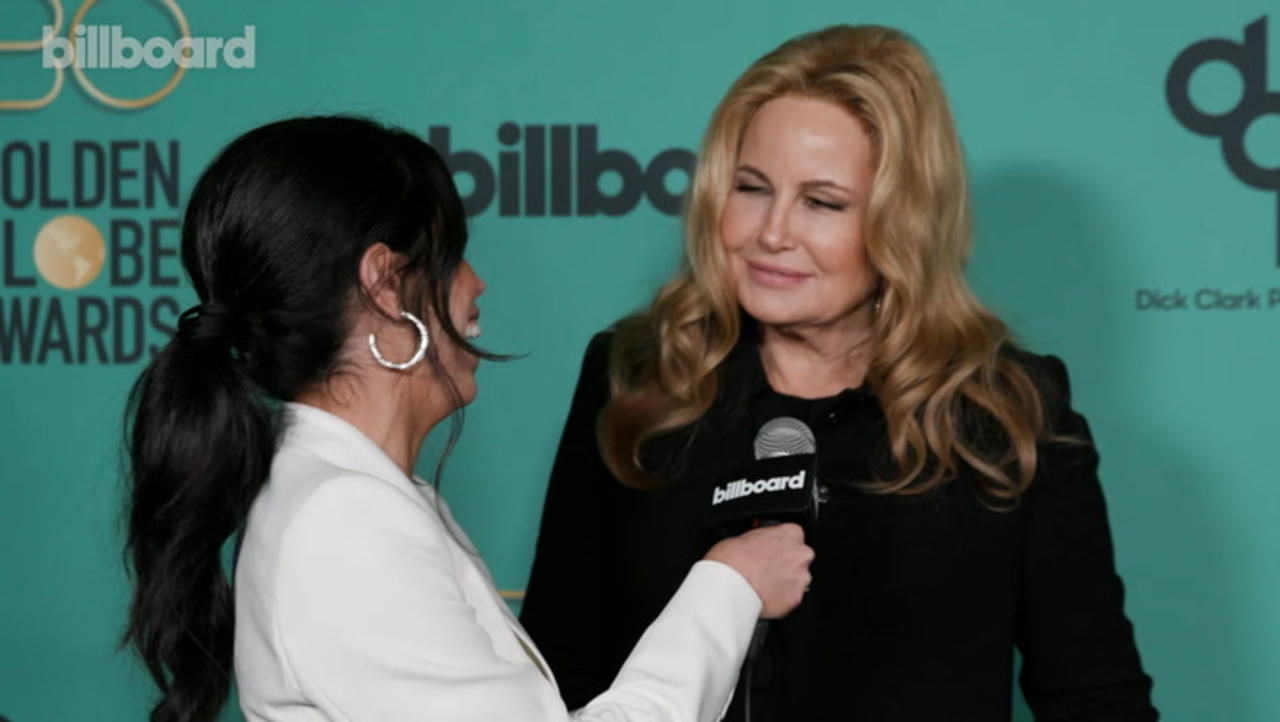 Jennifer Coolidge Calls Winning A Golden Globe 'Incredible', Talks Her Famous 'The White Lotus' Line & More | Golden Globes Afte