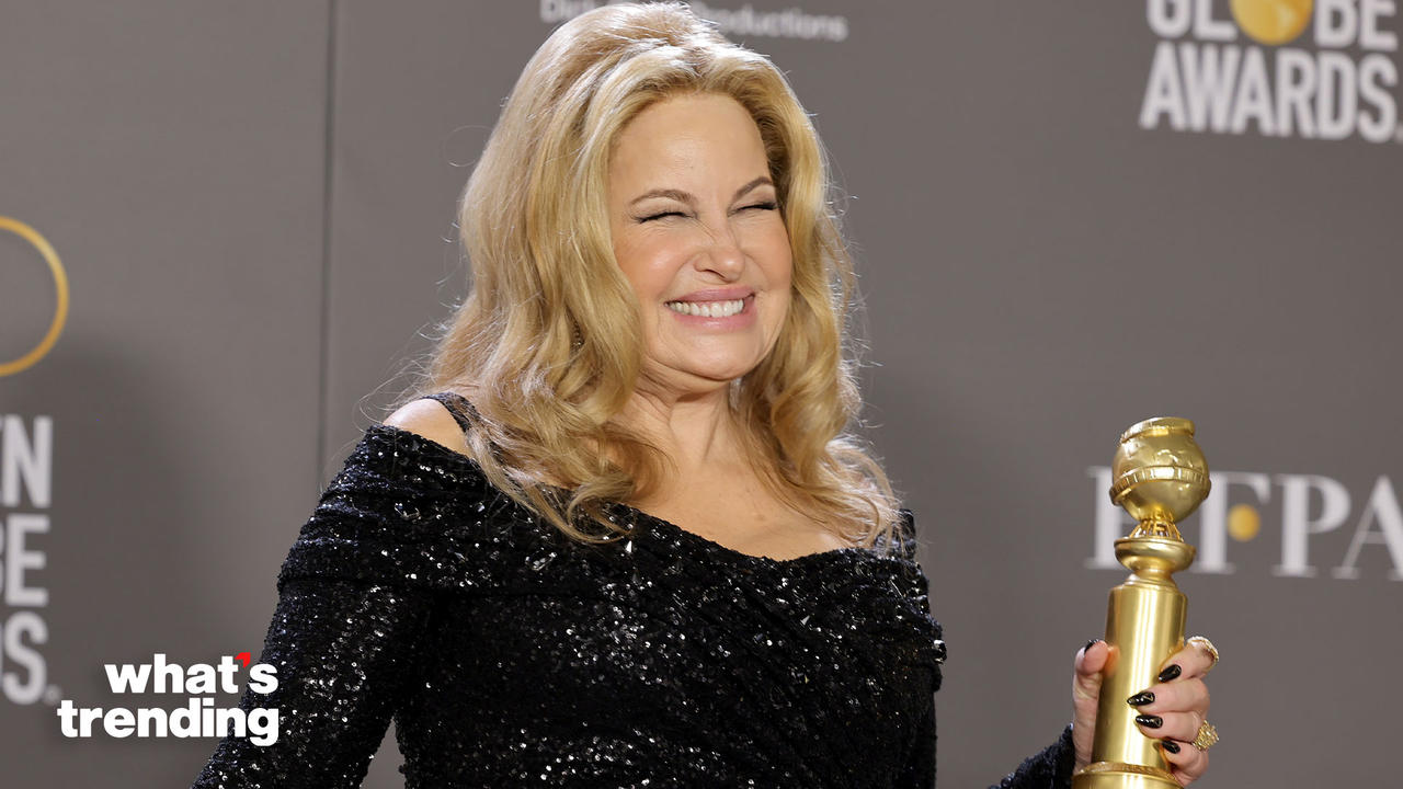 Jennifer Coolidge STOLE the show at the Golden Globes