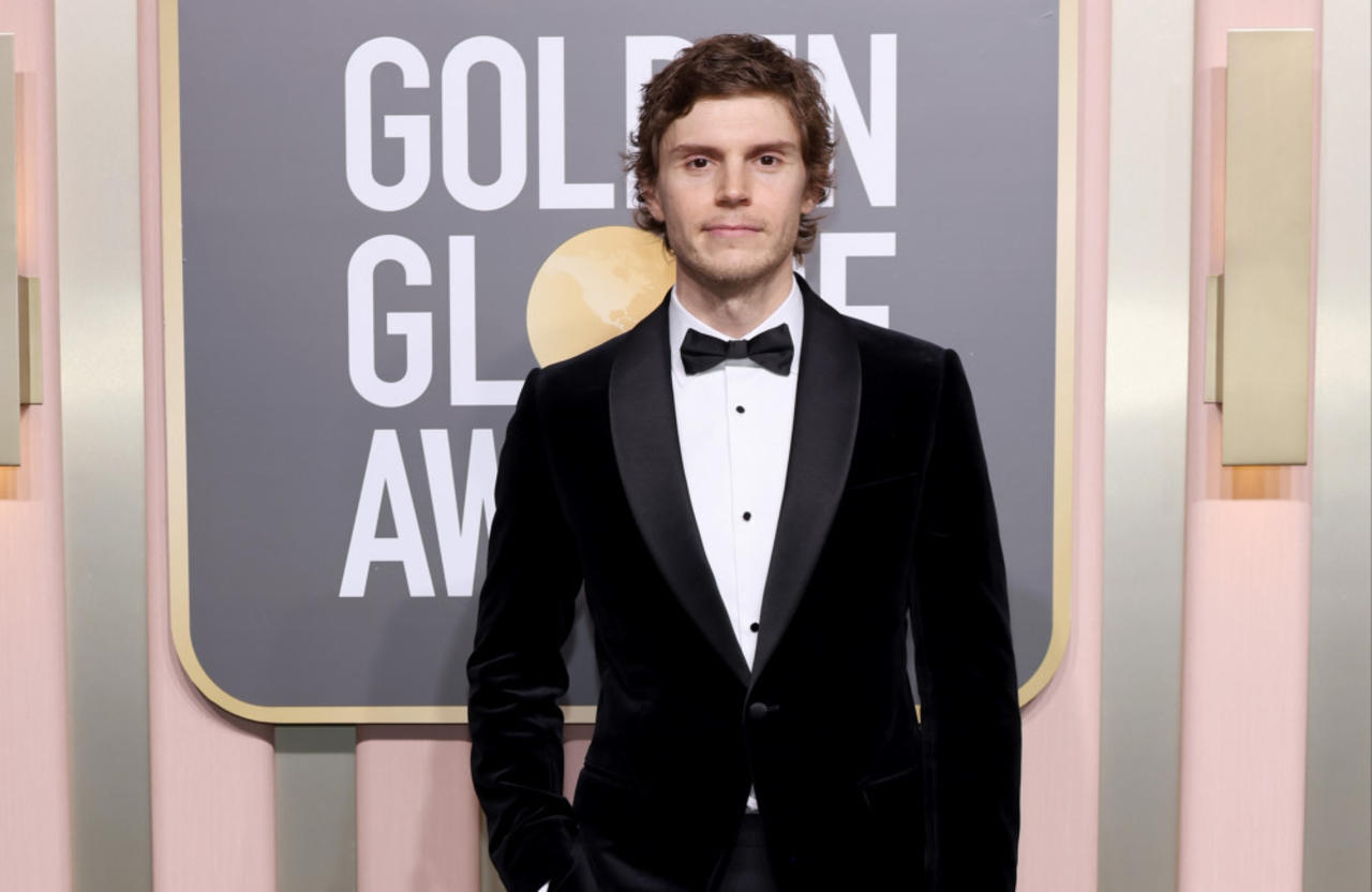 Evan Peters' Golden Globe win slammed by mother of Jeffrey Dahmer victim