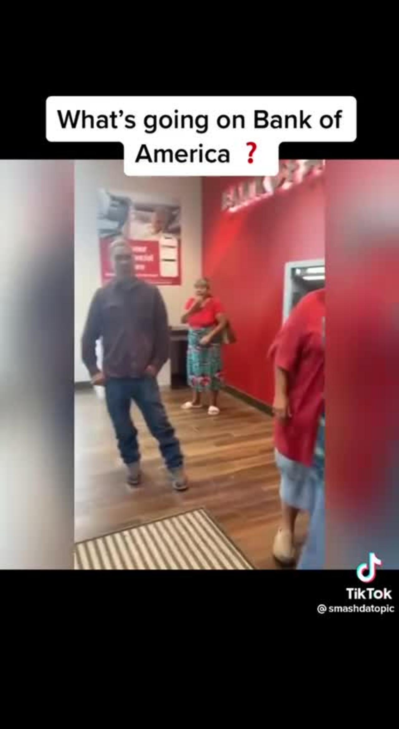 Bank of America customers are missing One News Page VIDEO