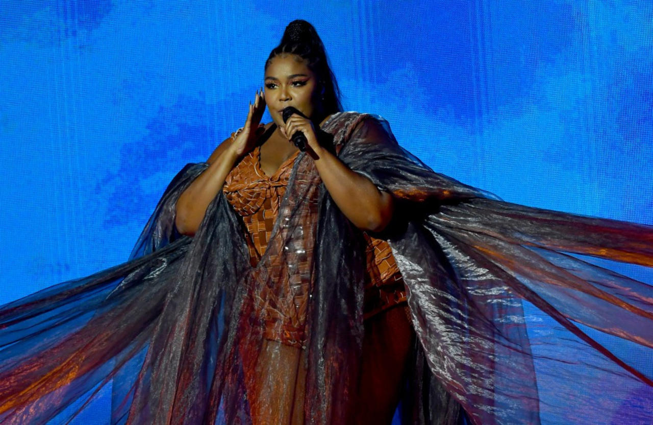 Lizzo will return to the BRITs stage next month