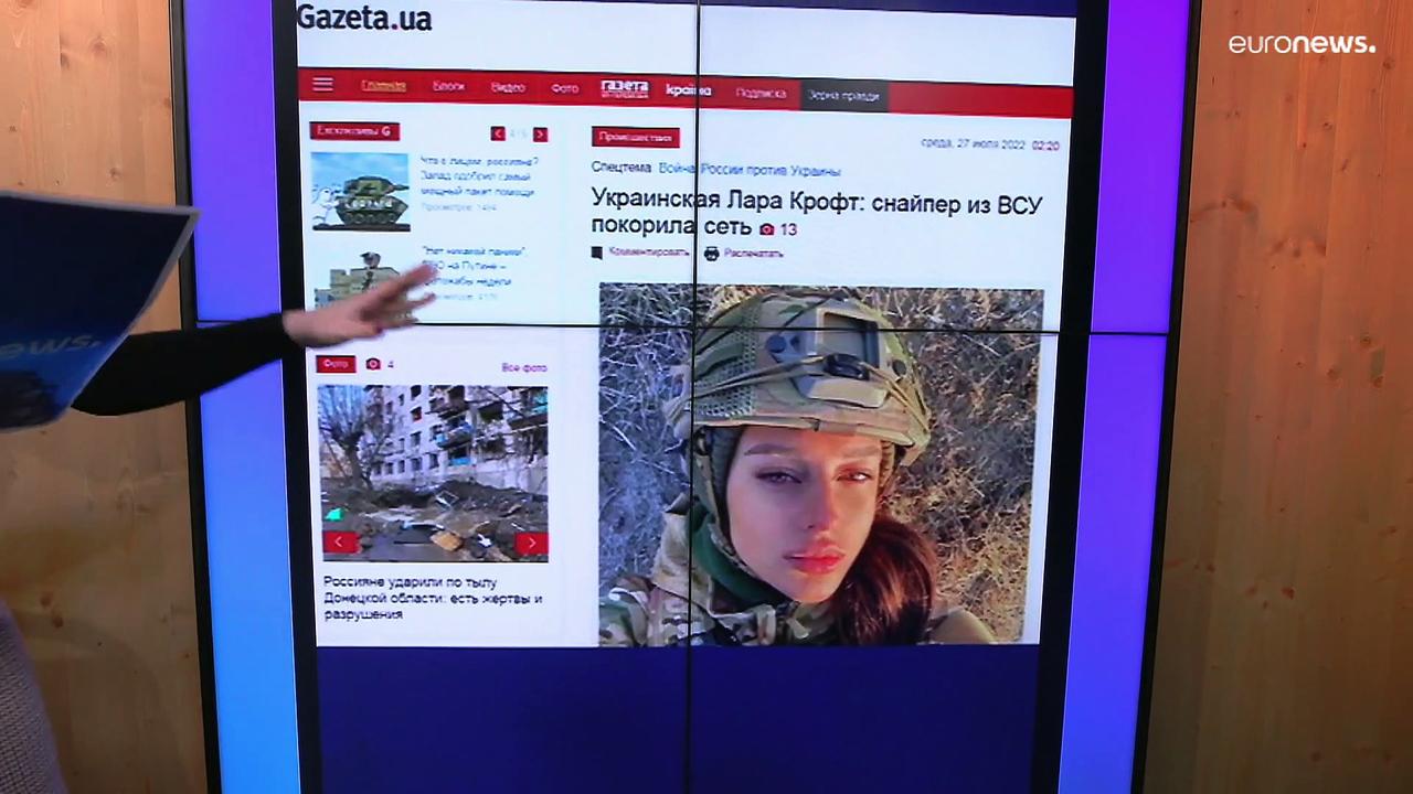 Fact check: A Ukrainian soldier did not pose next to a Russian fighter's corpse