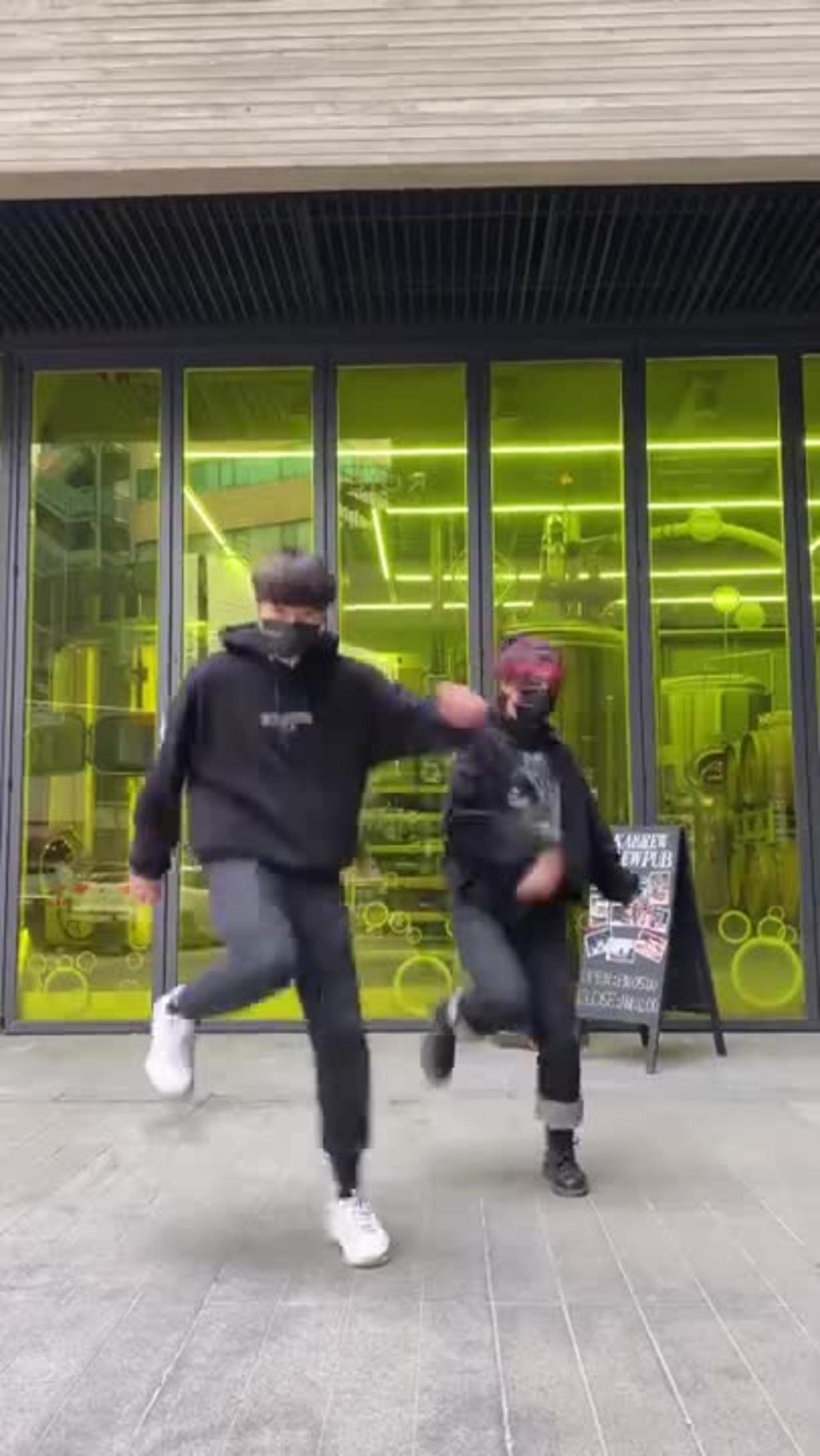 Whist shuffle Dance 002 Shorts Shuffle One News Page VIDEO