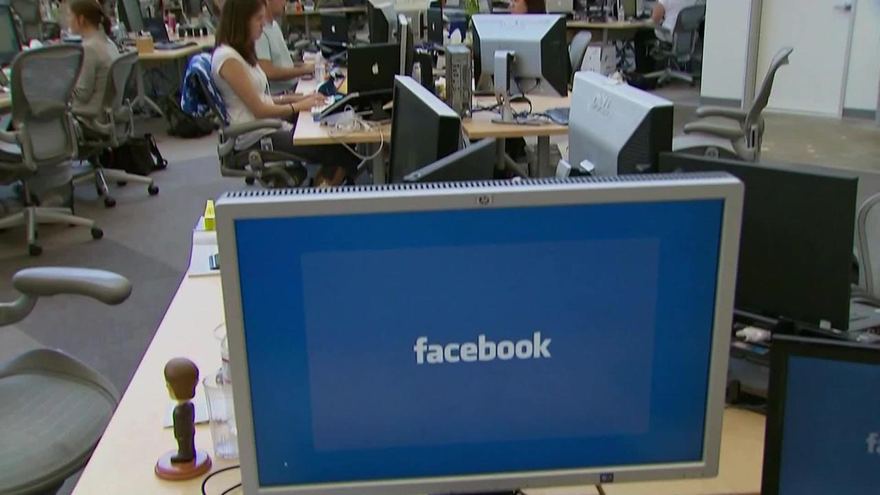 Trump's Facebook & Instagram accounts to be restored