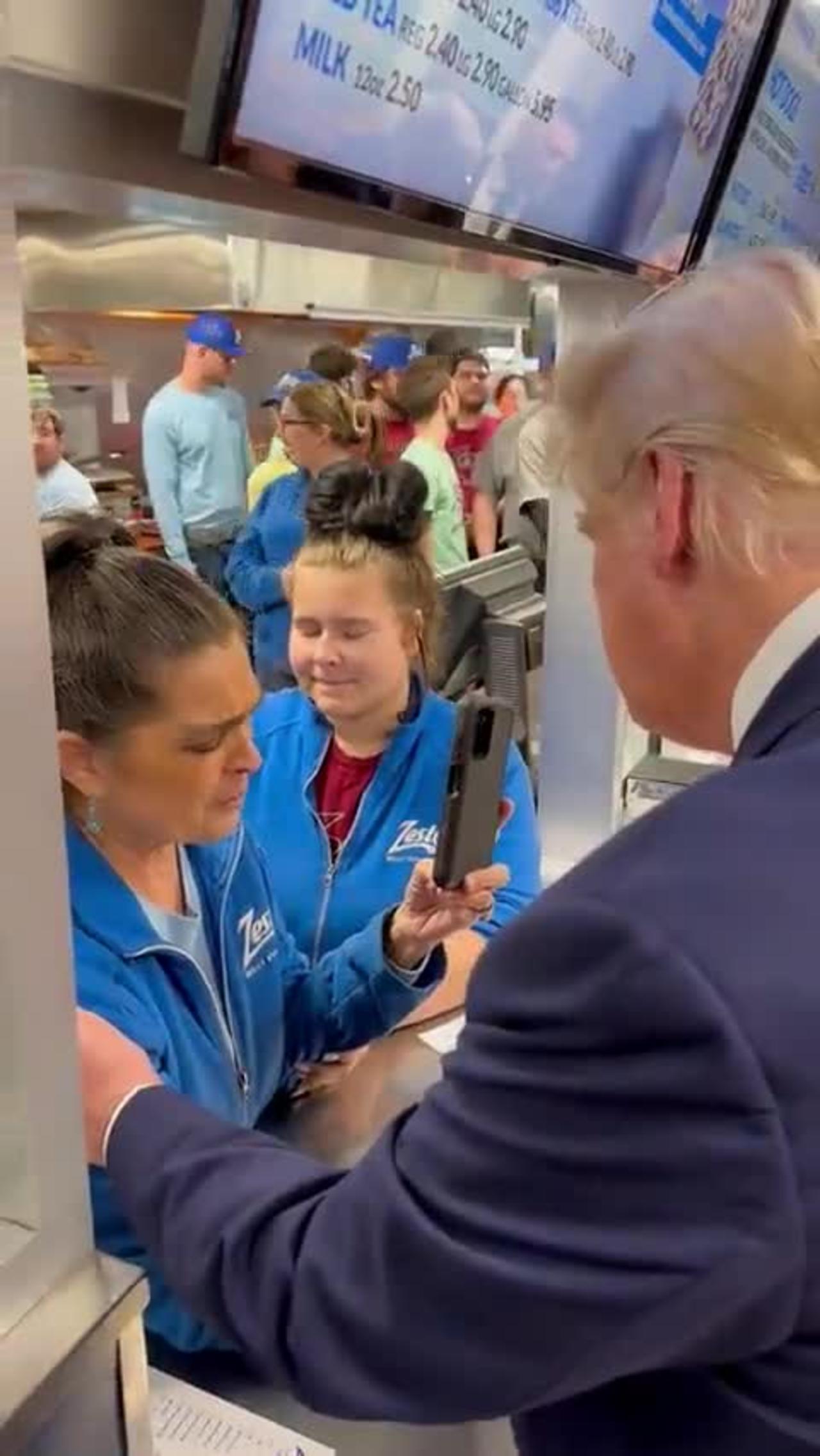 A woman asks President Trump if she can pray for him, watch this touching video!