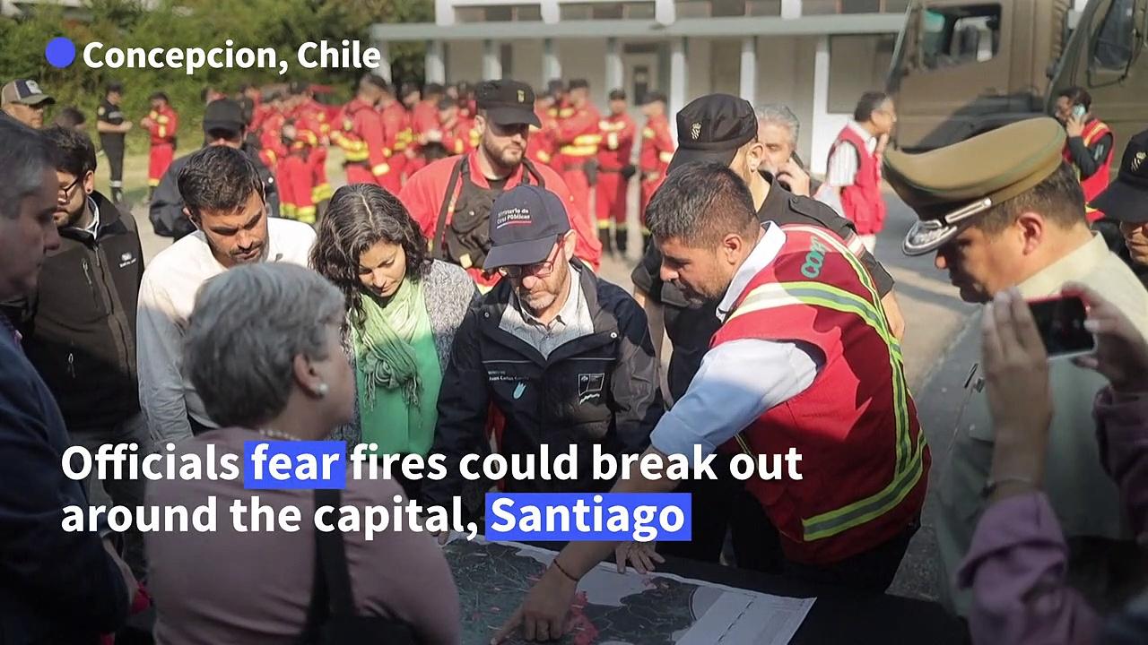 Fires blaze through south-central Chile