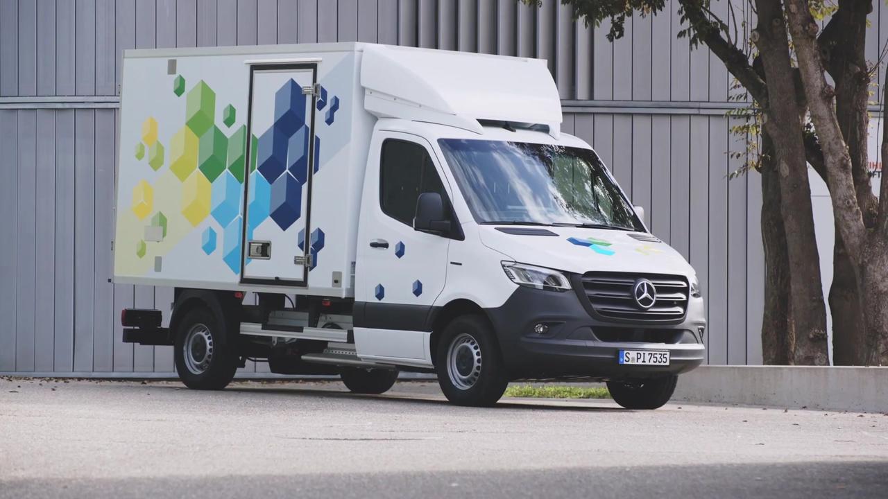 The new Mercedes-Benz eSprinter eGrocery Driving Video