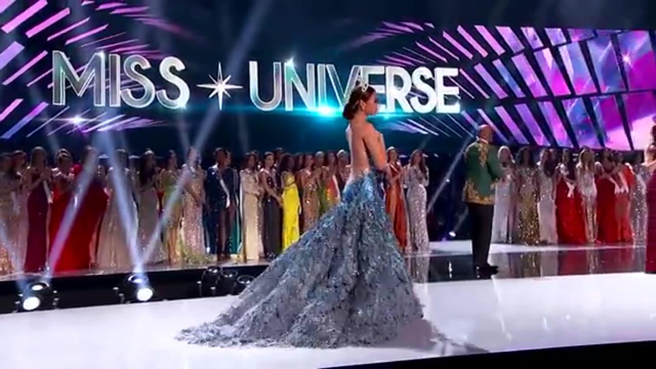 Catriona Gray's Final Walk as Miss Universe!