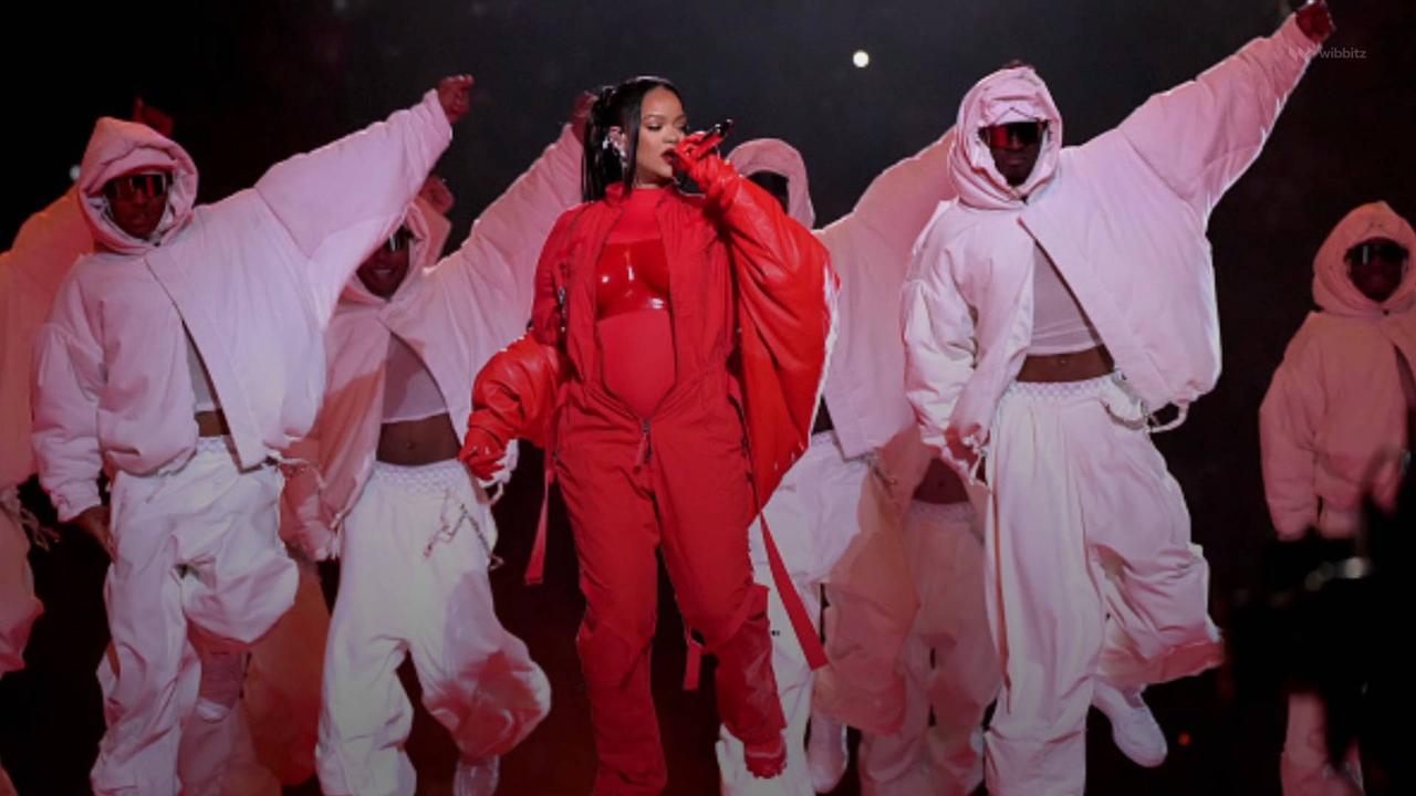 Rihanna Reveals She’s Pregnant During Super Bowl Halftime Show