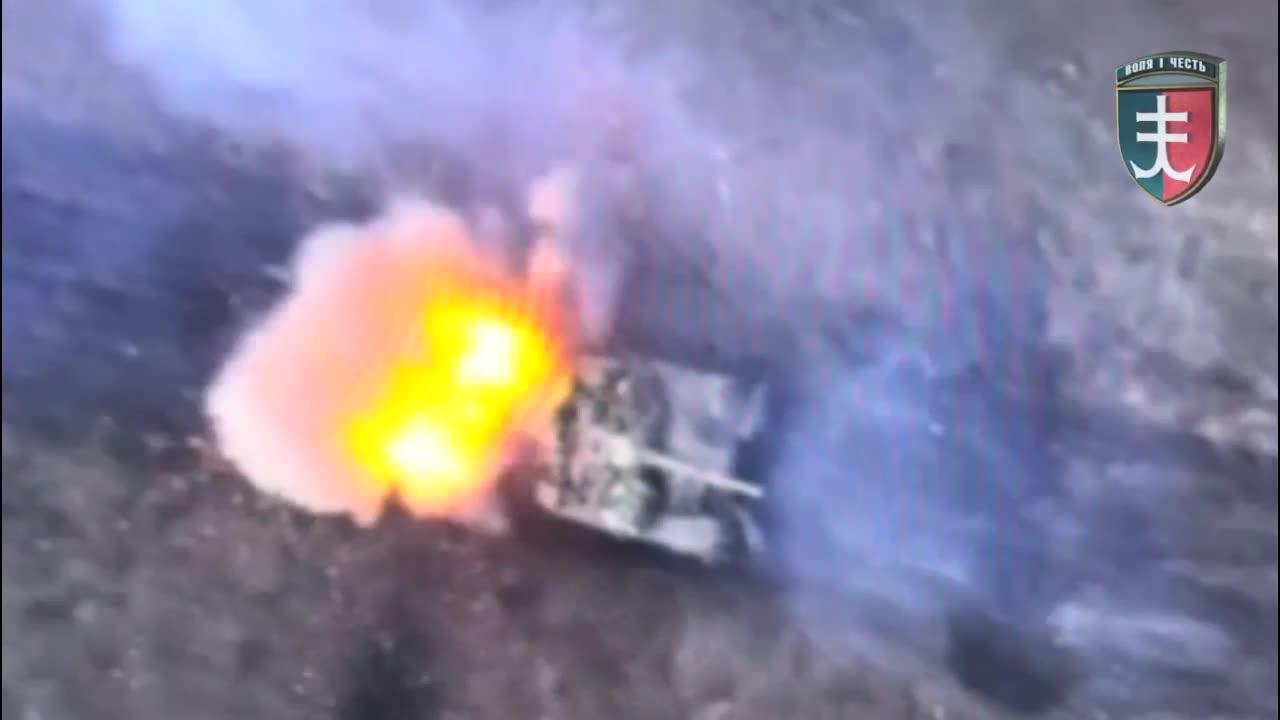 Ukrainian Kamikaze Drone Smashes Into Russian - One News Page VIDEO