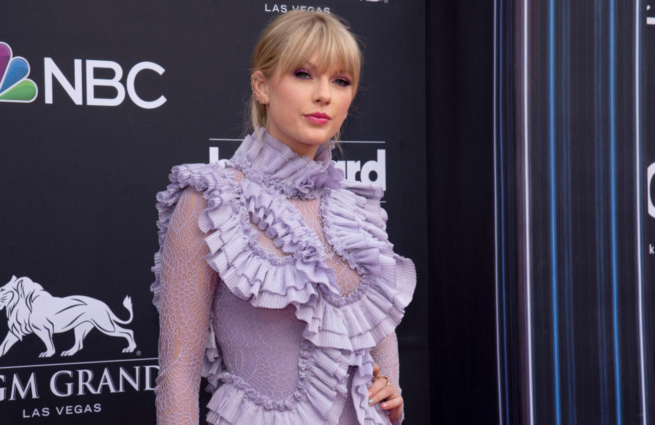 Taylor Swift is the only female to make Forbes' highest-earning entertainer list