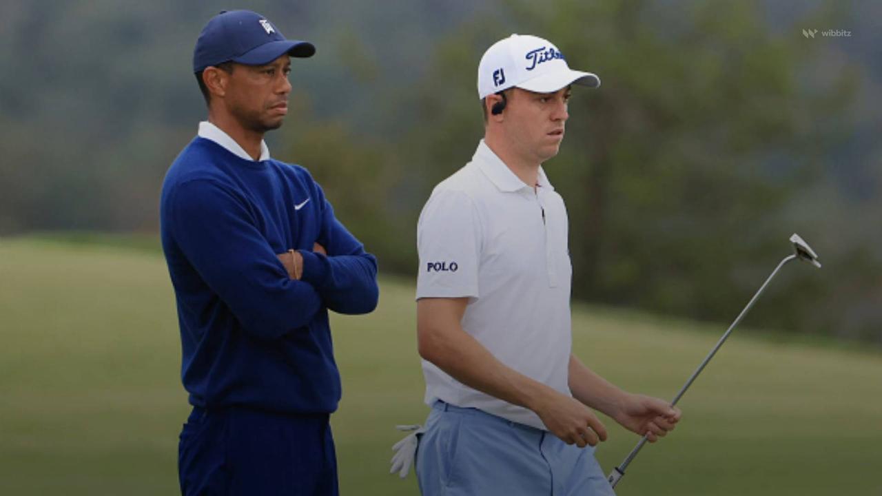 Tiger Woods Gives Justin Thomas a Tampon After Outdriving Him