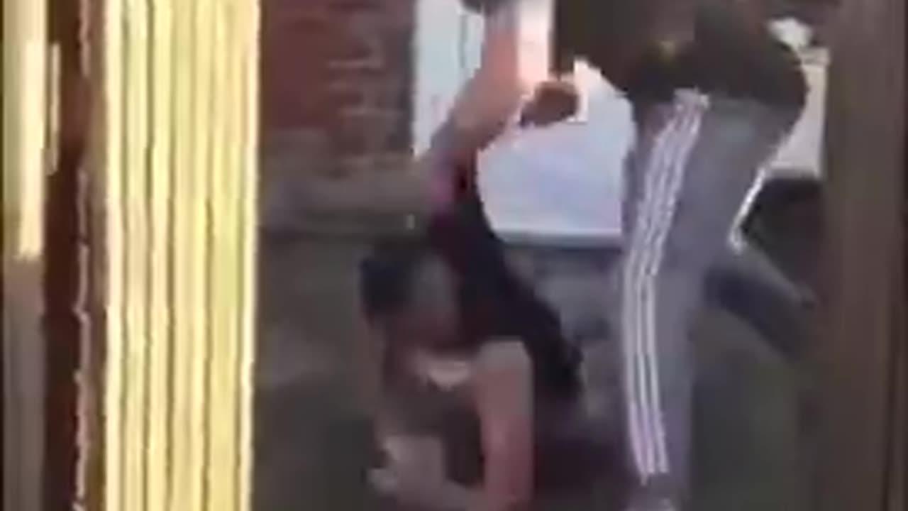 MAN COMES HOME AND CATCHES A DUDE PEEPIN IN THE WINDOW AT HIS WIFE, OUCH, 😆 LOOKS PAINFUL