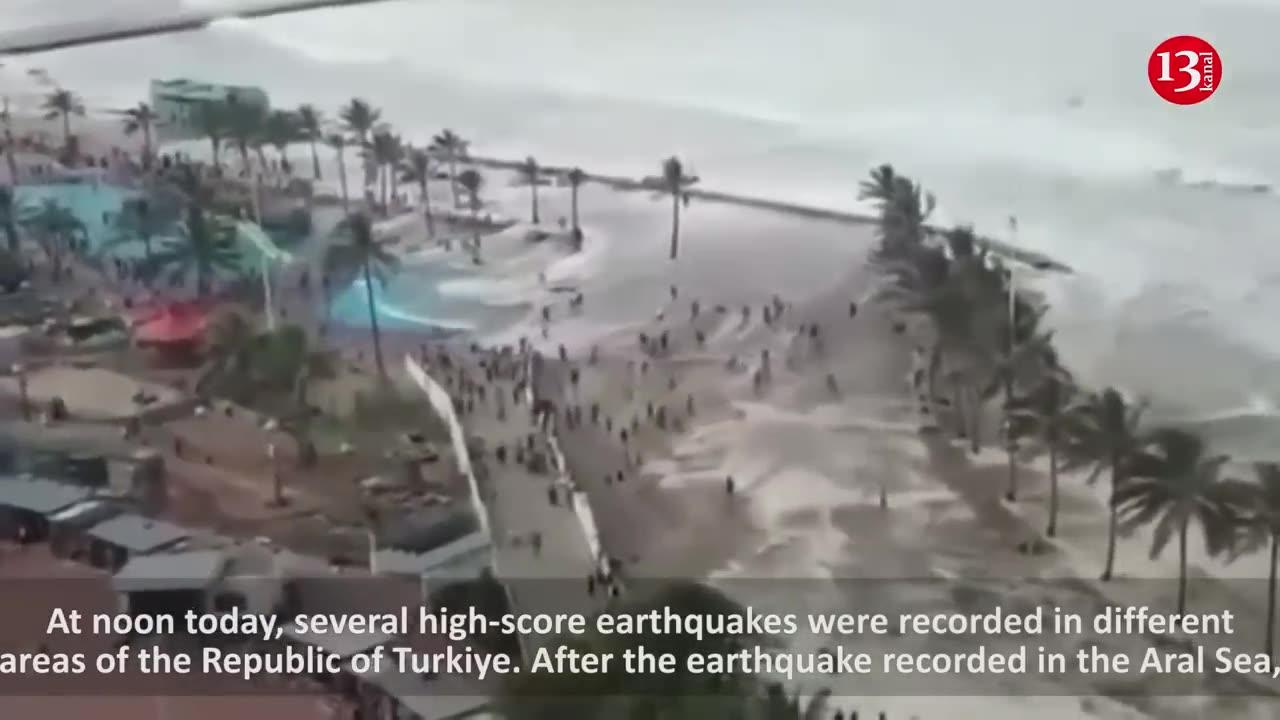 Massive waves hit Turkey's coastline, fears of Tsunami: 3-meter high Tsunami may hit Turkish coast