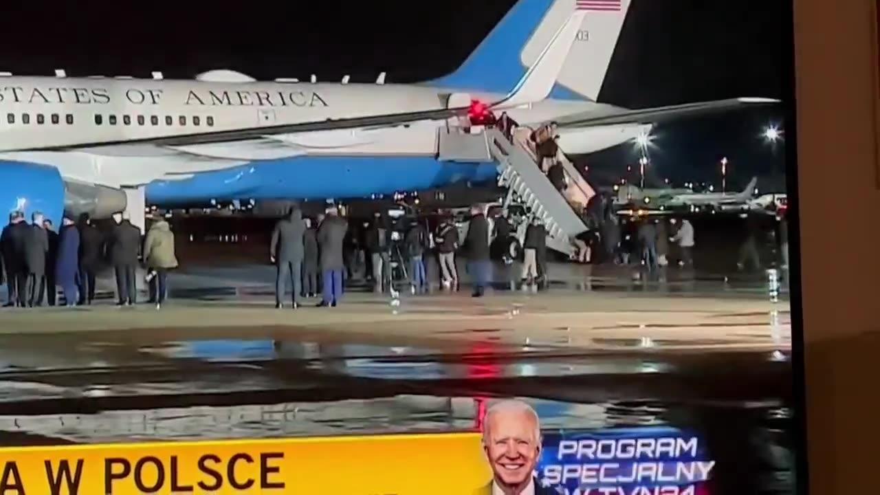 DID BIDEN FALL DOWN THE STAIRS IN POLAND?!