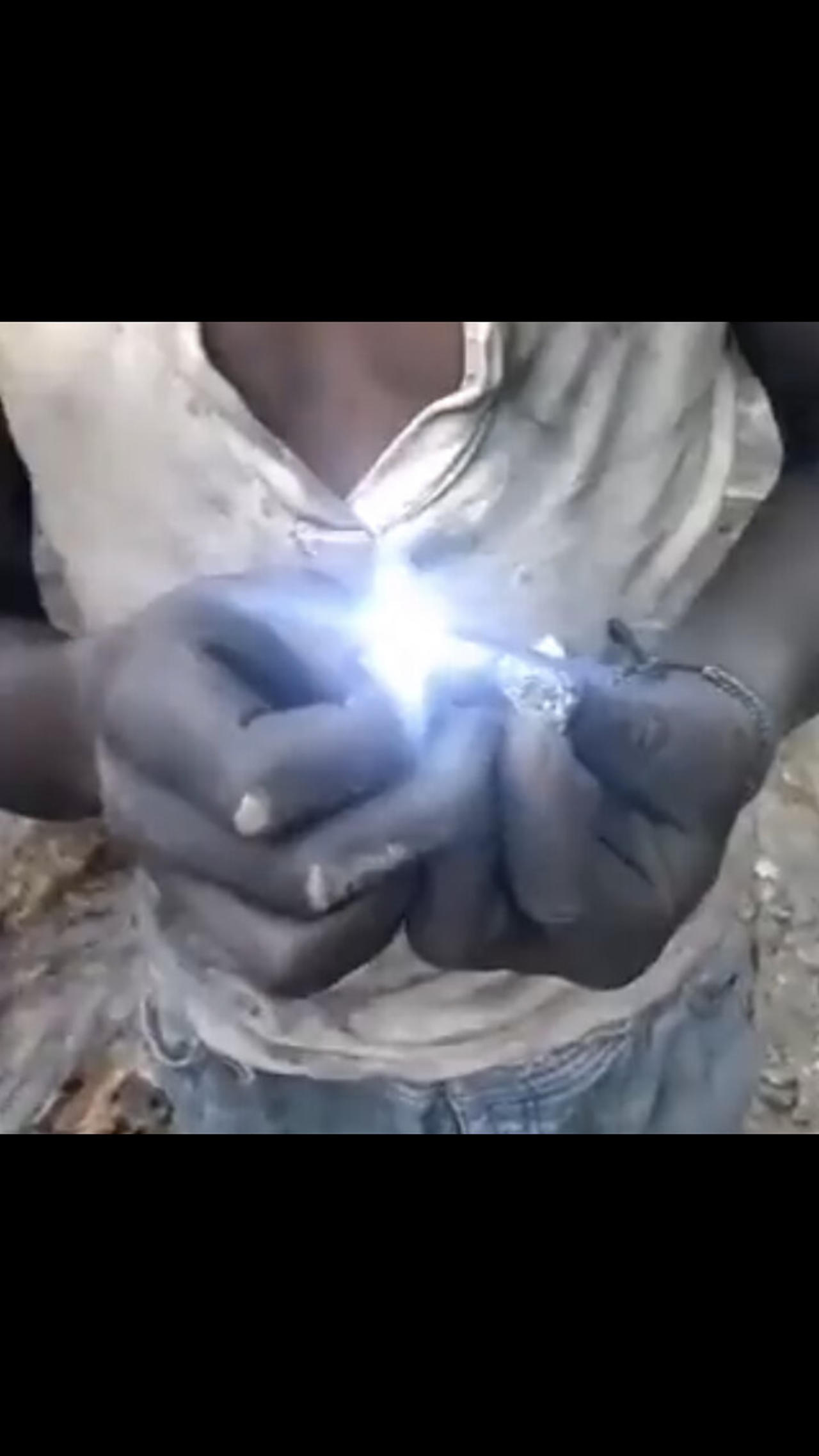 Stones discovered in Congo in Africa that generate electricity by themselves.