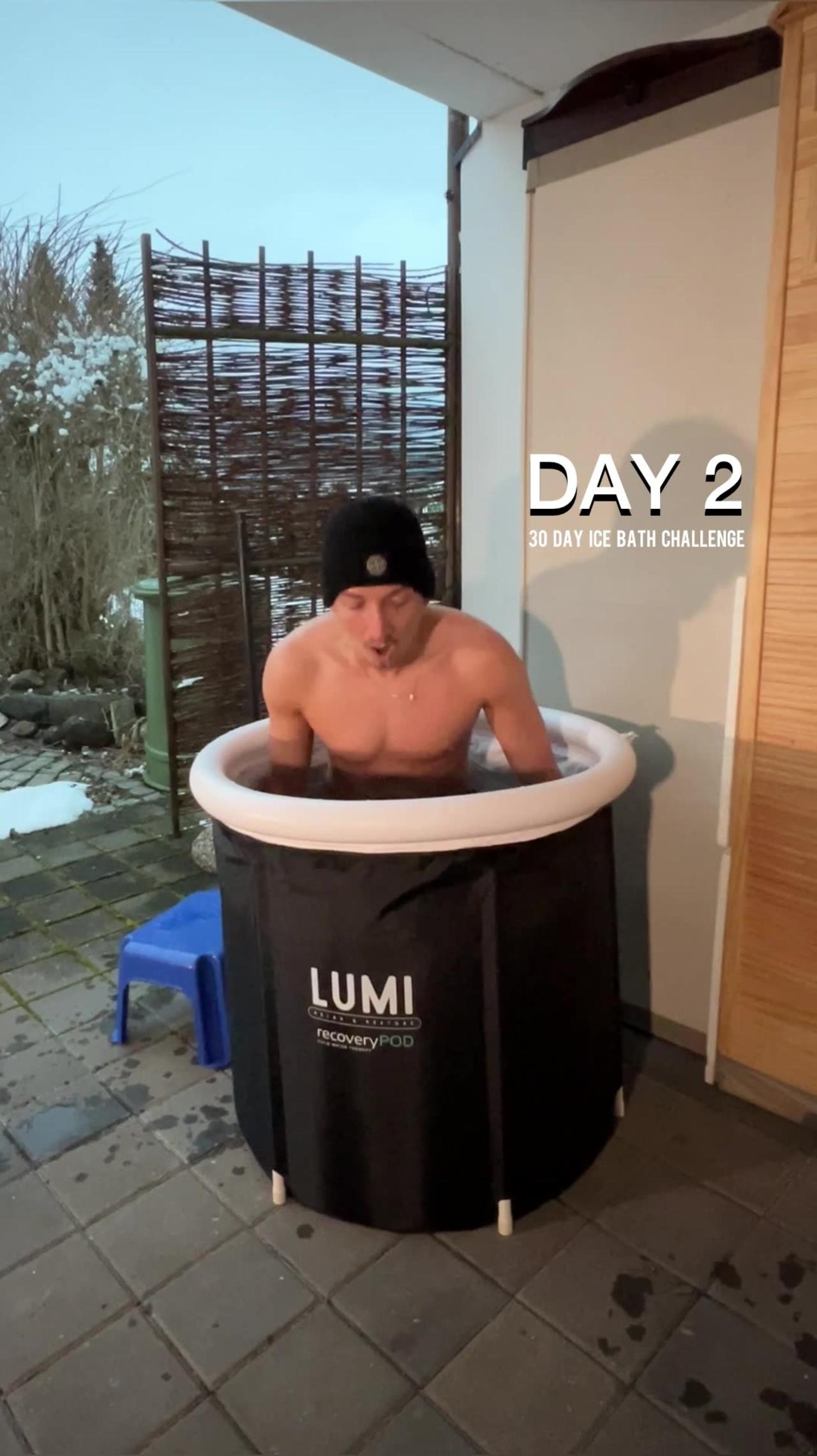 TAG 2 der 30 Tage Ice Bath Challenge One News Page VIDEO