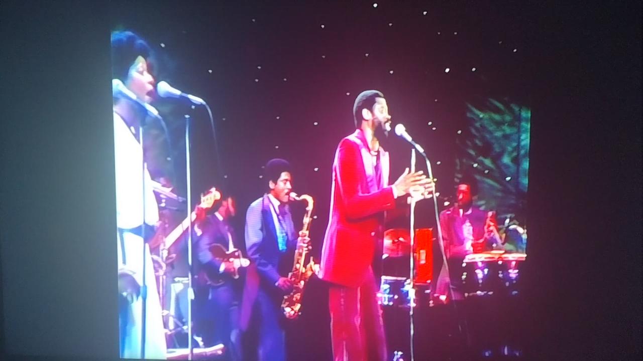 Teddy pendergrass close the door 1979 one news page video