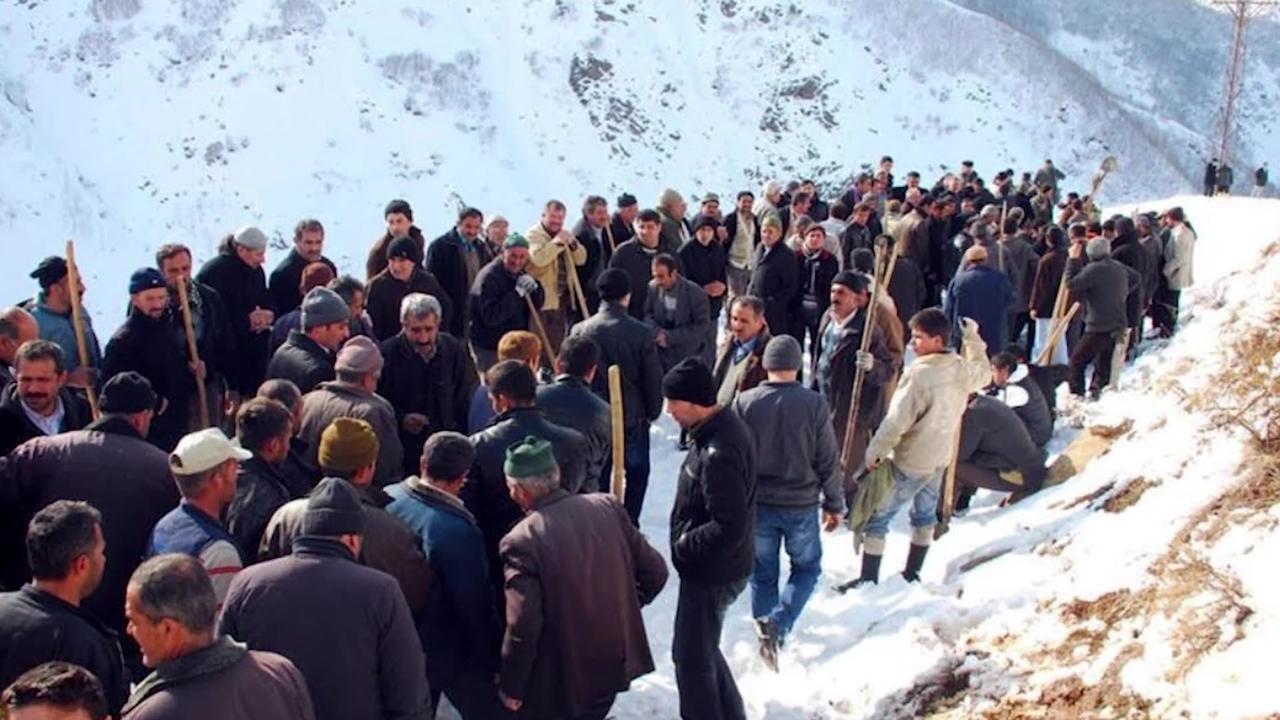 It's terrible in Tajikistan!!! An avalanche killed 3 people on the Dushanbe - Chanak highway!!!