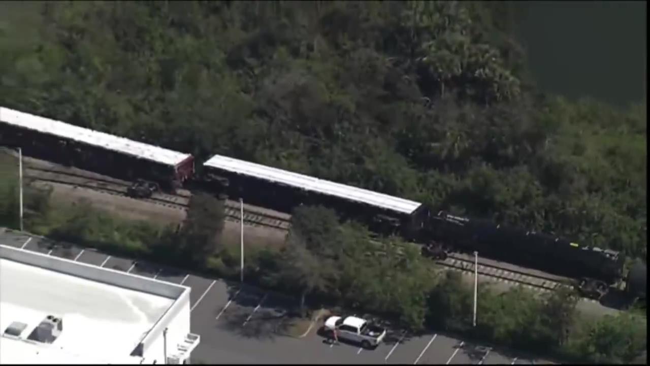 Train carrying propane tank derails in Manatee County, Florida. Emergency Hazmat Crews Responding.