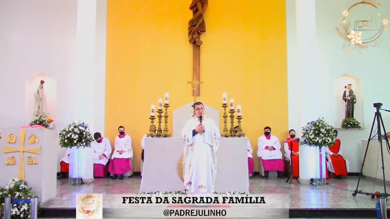 Recortes Católicos - Sequindo a sagrada família, saiba como formar uma família santa e fiel.