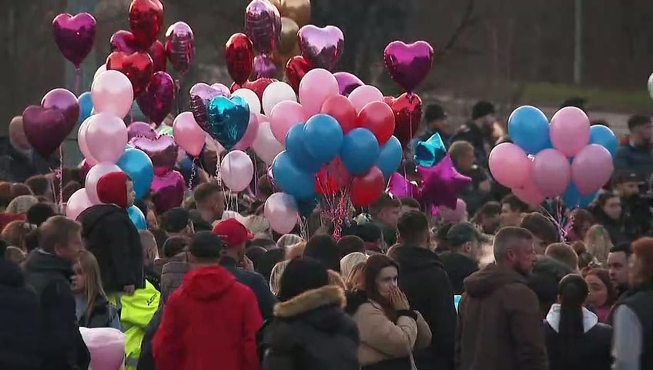Newport deaths: vigil held in memory of crash victims