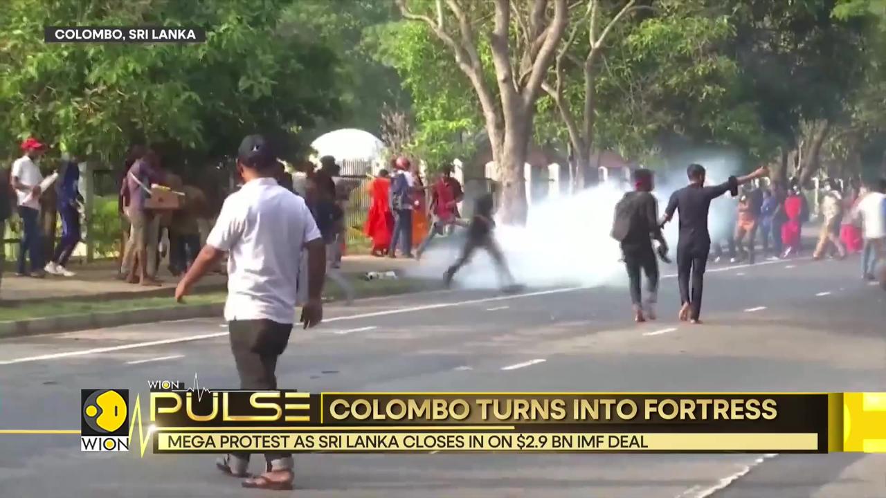 Police fire tear gas and water cannons on protestors - Latest English News - WION