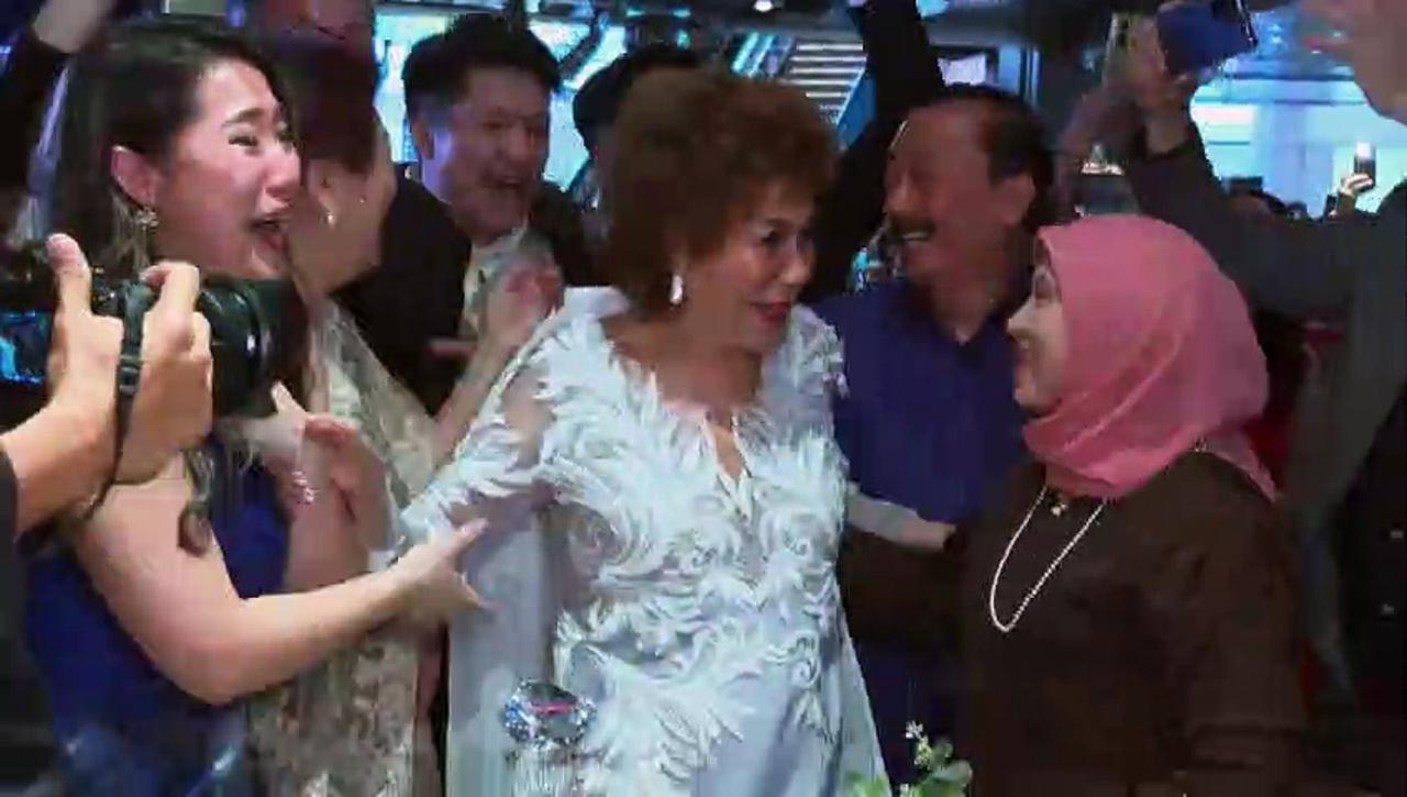 Mum and Malaysia celebrate Michelle Yeoh's Oscar win