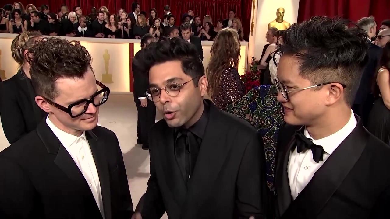 'Everything Everywhere All at Once' hits Oscars carpet