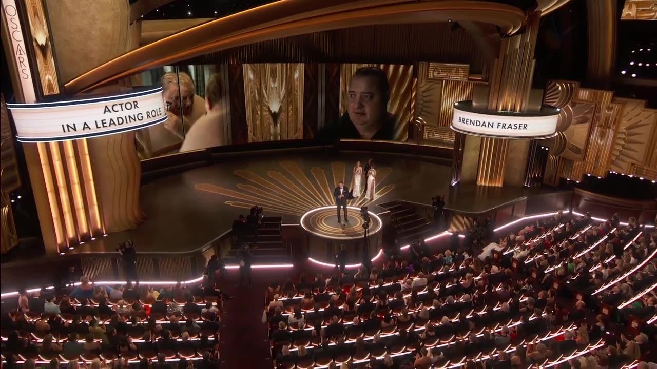 Brendan Fraser Accepts the Oscar