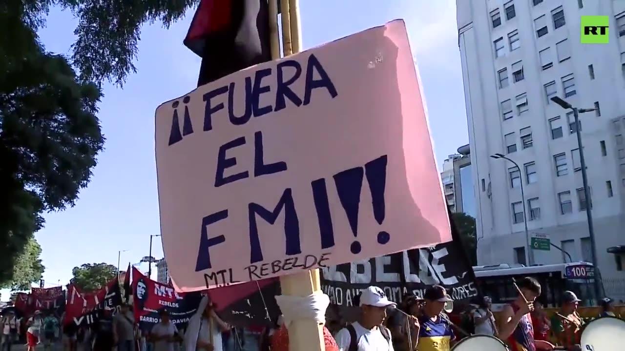Buenos Aires residents took to the streets in protest at the IMF's call for social cuts.