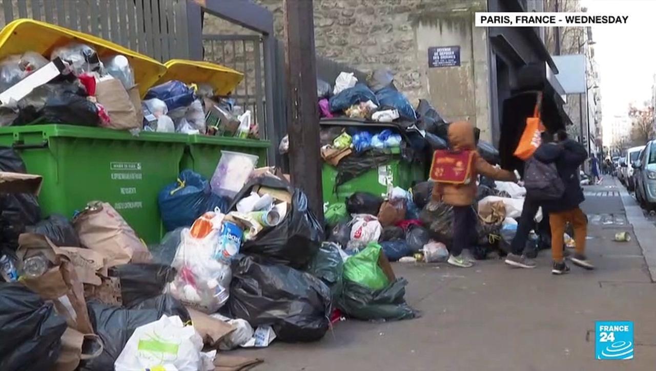 French pension reform: Garbage mounts in Paris as Macron faces 'moment of truth'