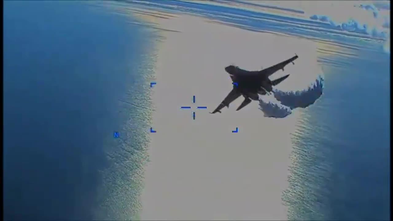 Russian Jet Striking and Trying to Dump Fuel on One News Page VIDEO