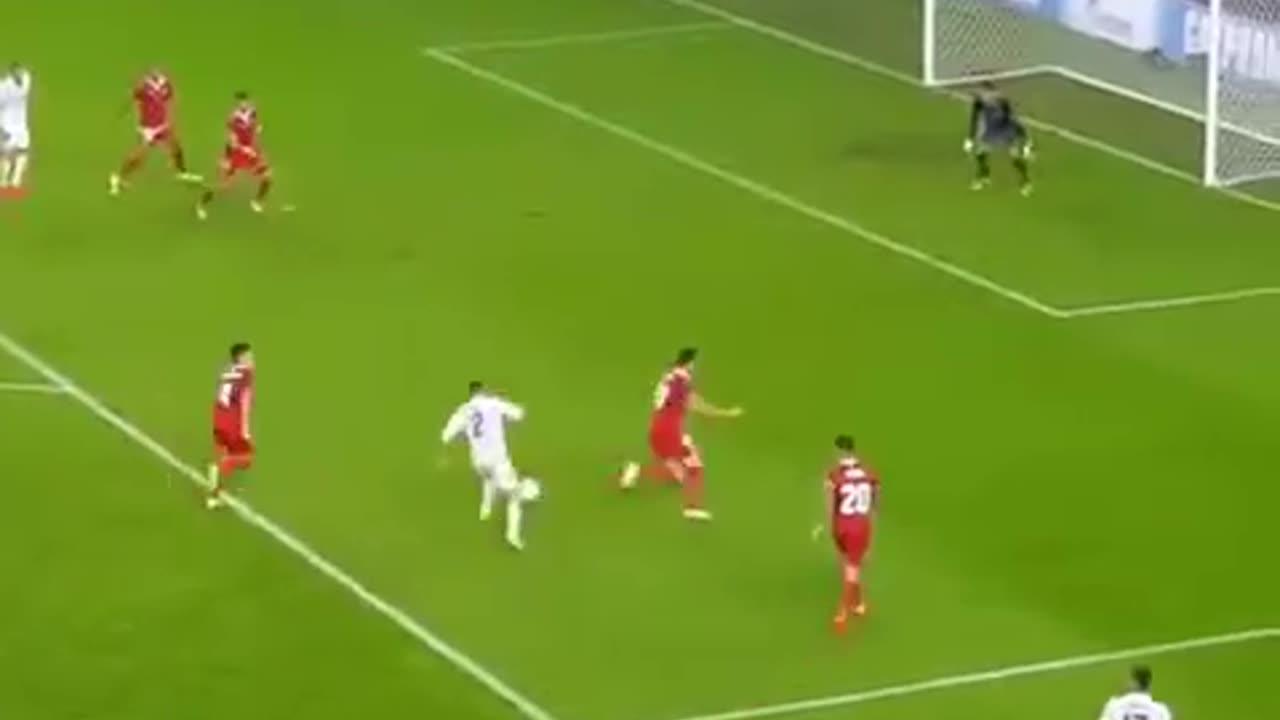 Dani Carvajal goal vs Sevilla -Captured by a fan