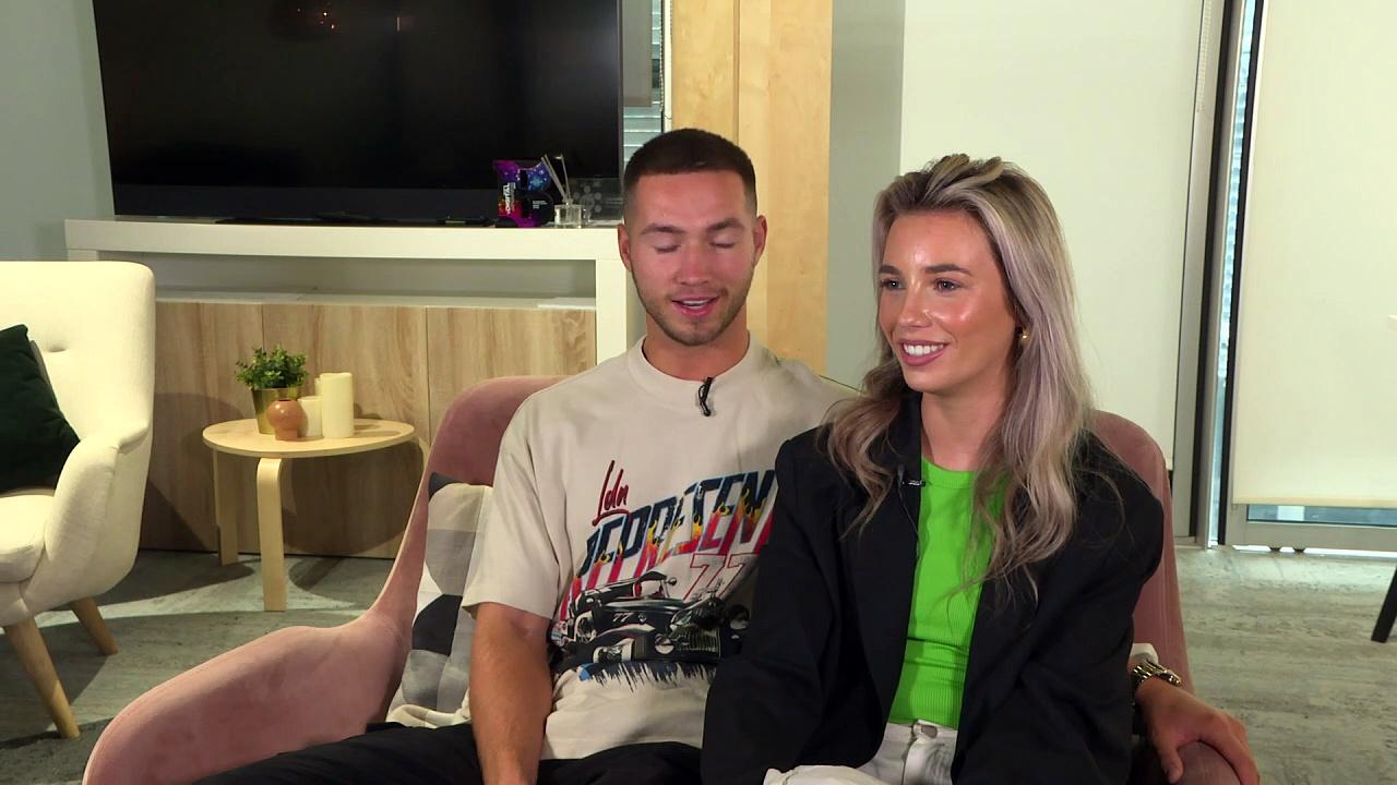 Love Island's Ron & Lana Address Argument One News Page VIDEO